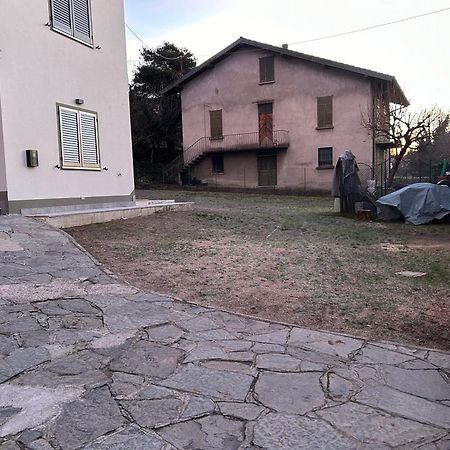 Apartamento Le Camelie Del Lario Grandate Exterior foto